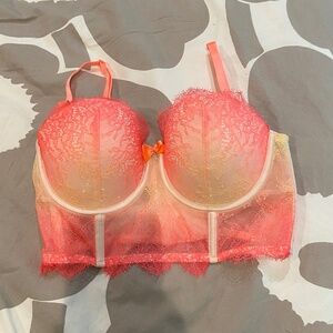 NWOT Victoria’s Secret Very Sexy Demi Bra- 32C
